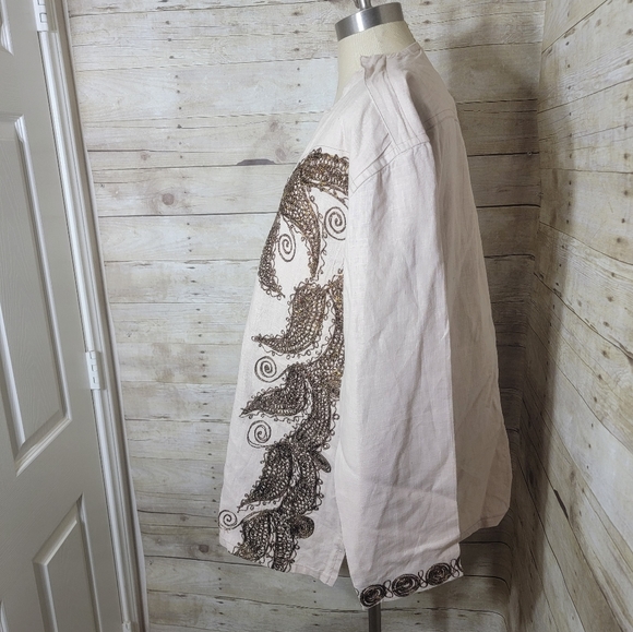 Cream with gold thread long sleeve top - Picture 4 of 6